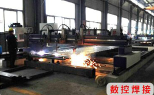 自行走升(shēng)降機(jī)_固定(dìng)登車橋_升降舞台_移動登車橋(qiáo)_裝卸平台_升降貨梯