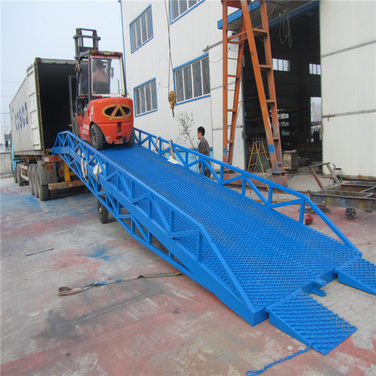 移動登車橋 移動登車橋
